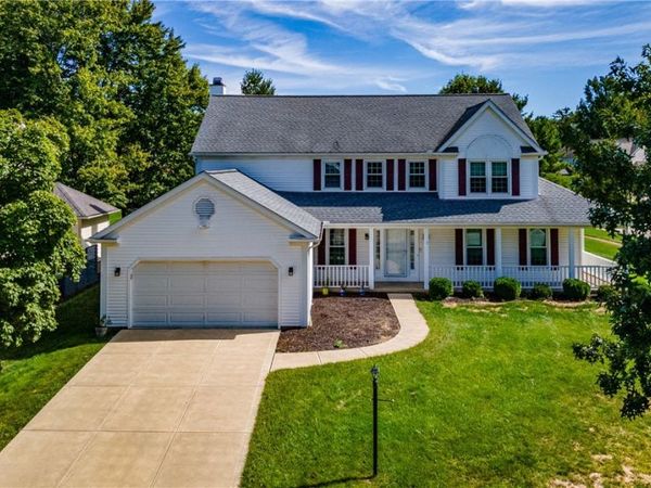 16993 Walnut Creek Drive , Strongsville, OH 44149