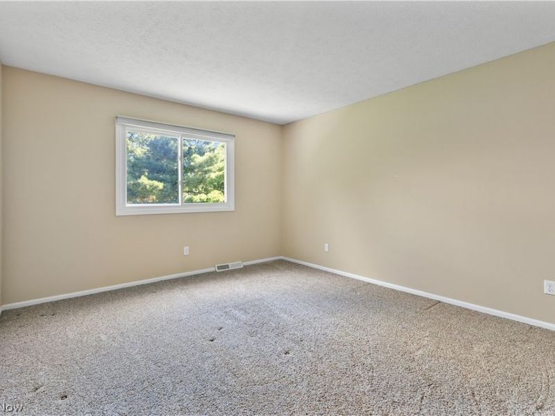 16993 Walnut Creek Drive, Strongsville, OH 44149 Photo 27