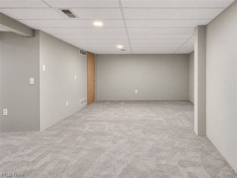 16993 Walnut Creek Drive, Strongsville, OH 44149 Photo 31