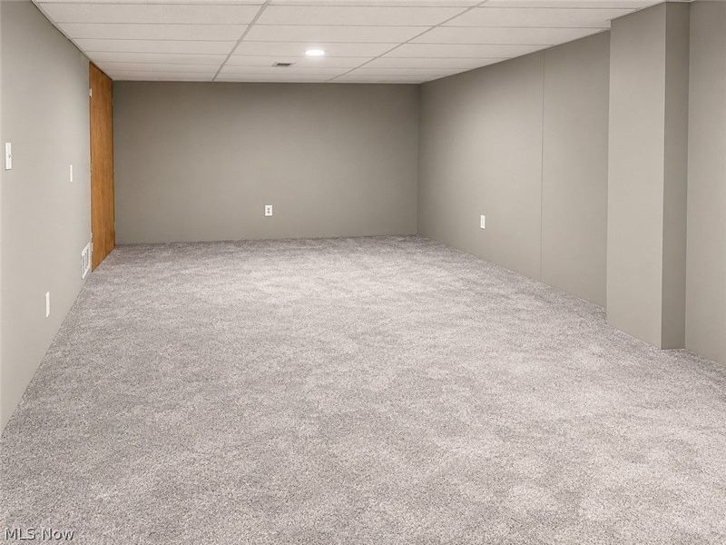 16993 Walnut Creek Drive, Strongsville, OH 44149 Photo 32
