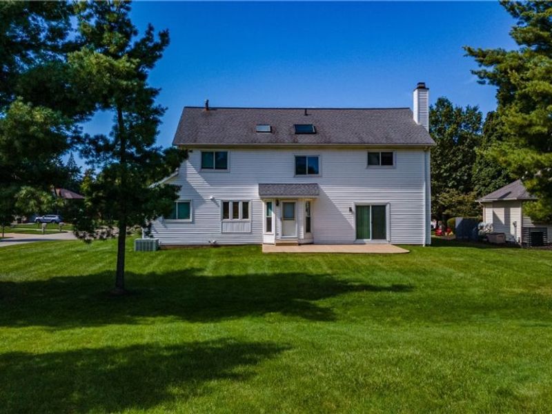 16993 Walnut Creek Drive, Strongsville, OH 44149 Photo 35