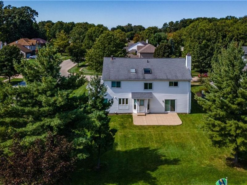 16993 Walnut Creek Drive, Strongsville, OH 44149 Photo 40