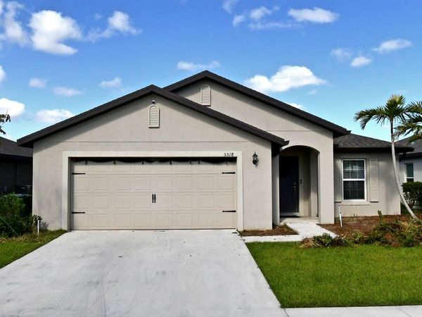 5518 Entertainment Way , Other Florida, FL 34947