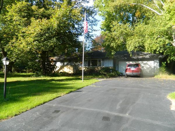 415 Catskill ROAD, Waukesha, WI 53186