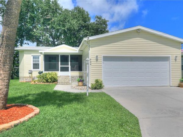 939 Pecan Circle, Barefoot Bay, FL 32976