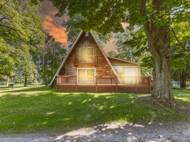 8825 Hanover Road, Hanover Township, Mi 49241