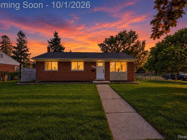 40518 Pickett Ridge Road , Sterling Heights, Mi 48313
