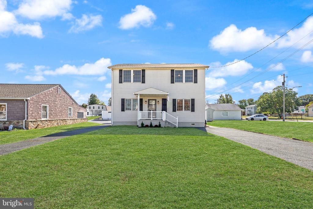 6915 River Drive Road, Baltimore, MD 21219 Main Photo