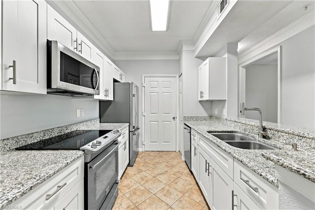 11520 Villa Grand, Unit 1020, Fort Myers, FL 33913 Photo