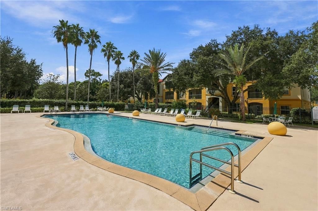11520 Villa Grand, Unit 1020, Fort Myers, FL 33913 Photo