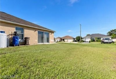 401-403 Piedmont St, Lehigh Acres, FL 33974 Photo