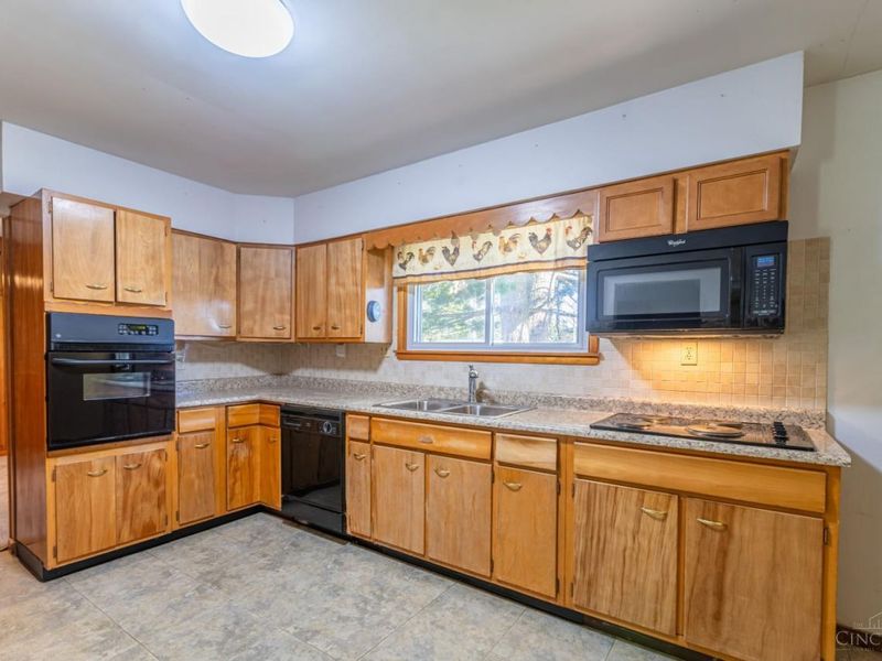 90 Sycamore Street, Winchester, OH 45697 Photo 3