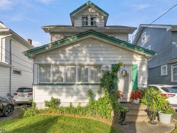 239 Magie Ave, Roselle Park, NJ 07204
