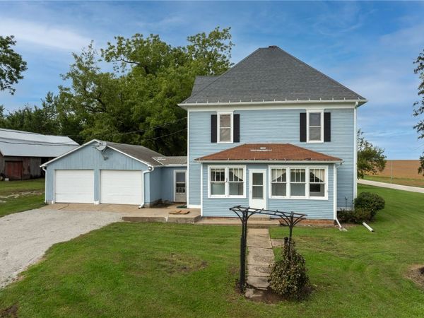 6547 24th Ave , Vinton, IA 52349