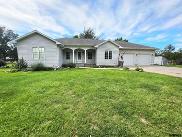 116 N 3rd Street, Geneva, NE 68361