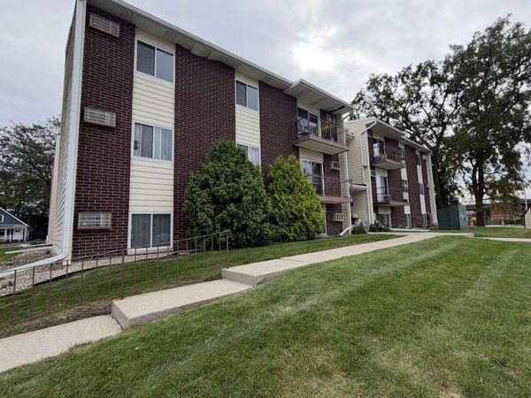 121 N West Street , Unit 16, Crown Point, IN 46307
