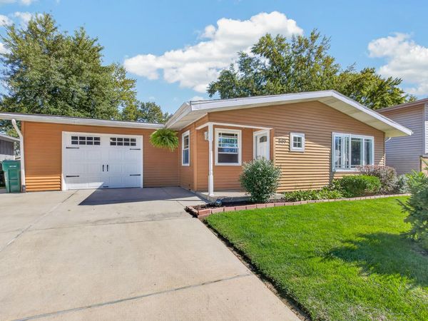 541 Raven Road , Valparaiso, IN 46385