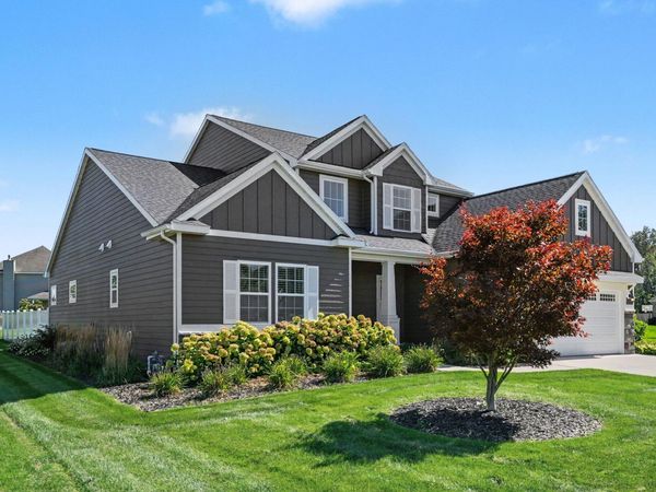 2600 Bell Circle, Stevensville, MI 49127