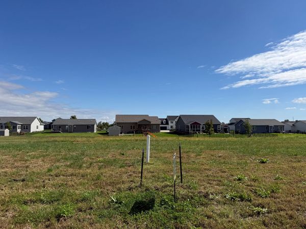 958 Wild Oak Drive, Huxley, IA 50214