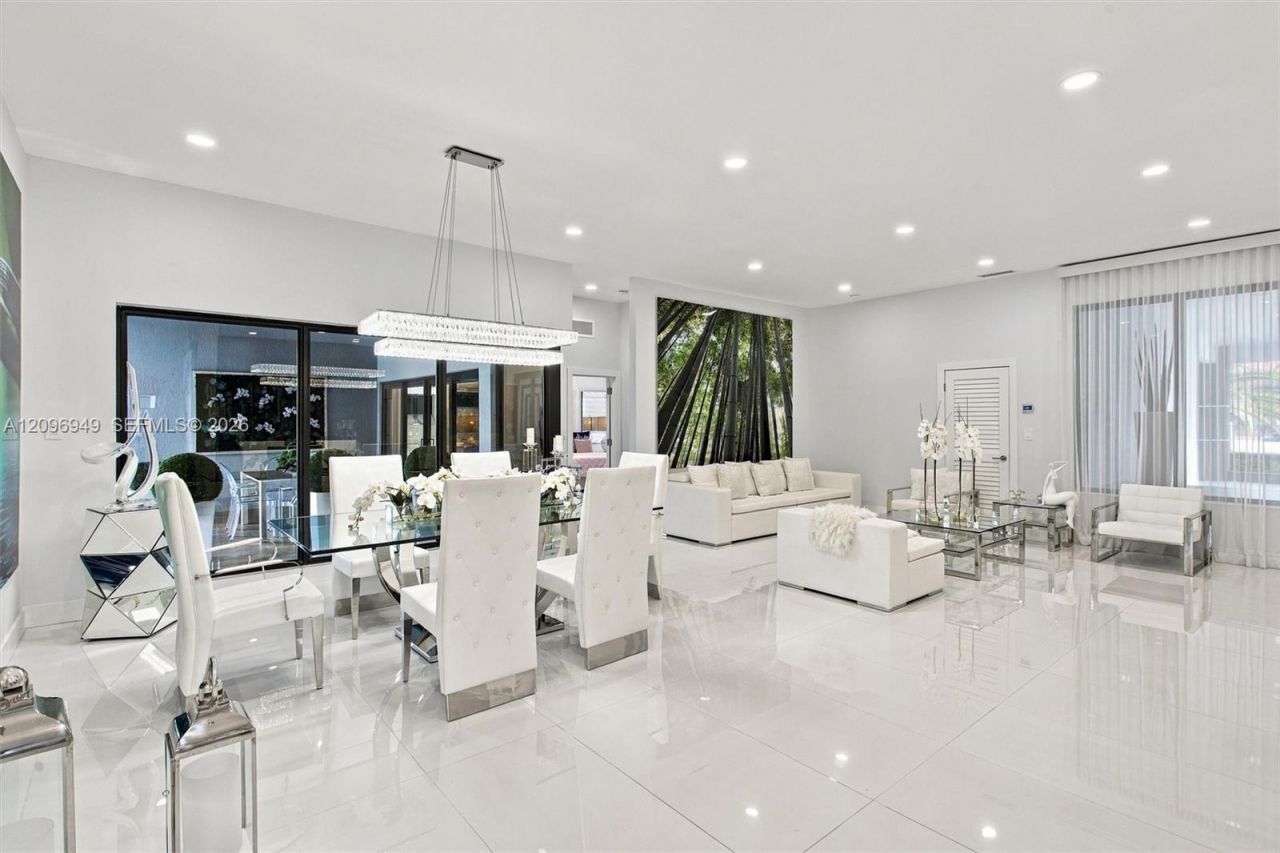 9995 NW 131st St , Hialeah Gardens, FL 33018 Photo
