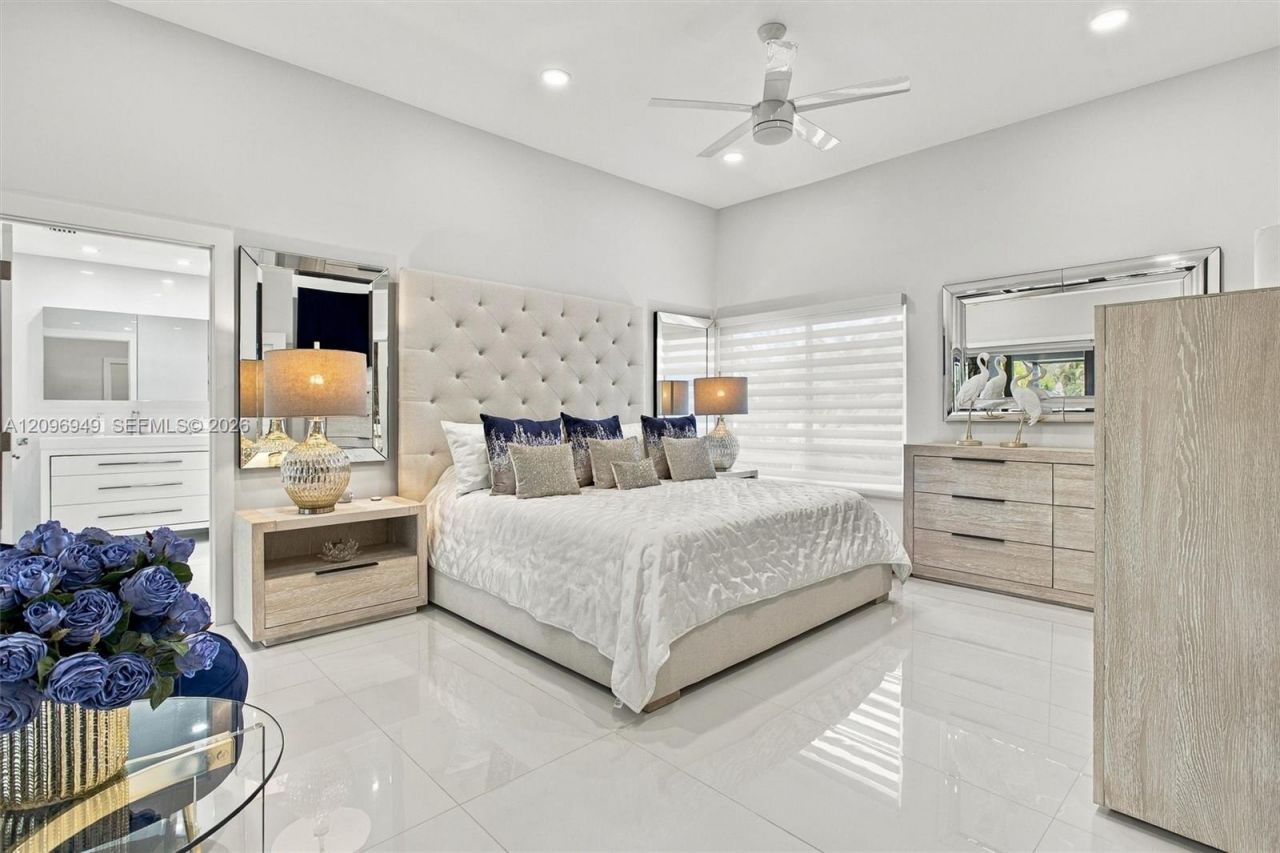 9995 NW 131st St , Hialeah Gardens, FL 33018 Photo