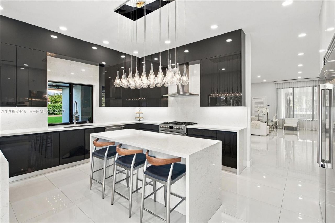 9995 NW 131st St , Hialeah Gardens, FL 33018 Photo
