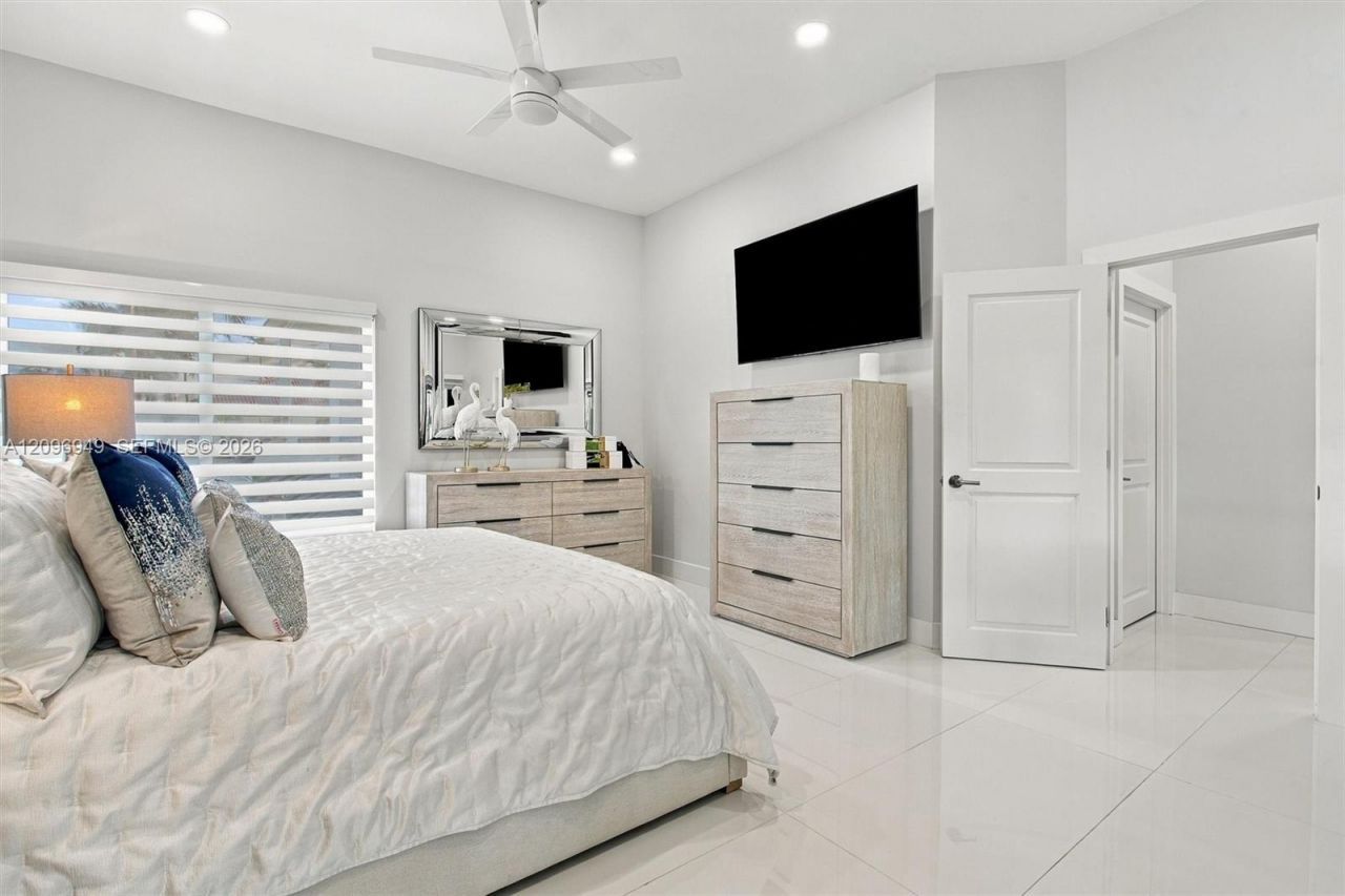 9995 NW 131st St , Hialeah Gardens, FL 33018 Photo
