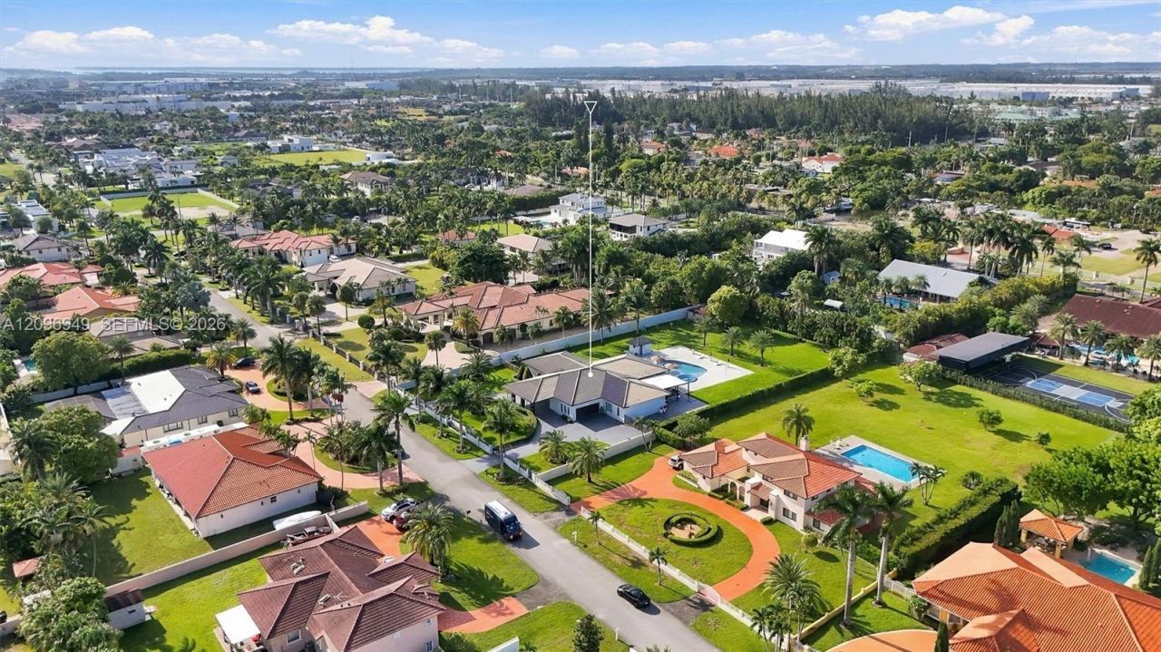 9995 NW 131st St , Hialeah Gardens, FL 33018 Photo