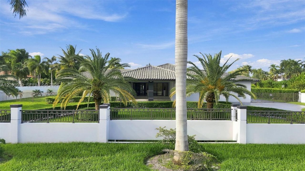 9995 NW 131st St , Hialeah Gardens, FL 33018 Photo