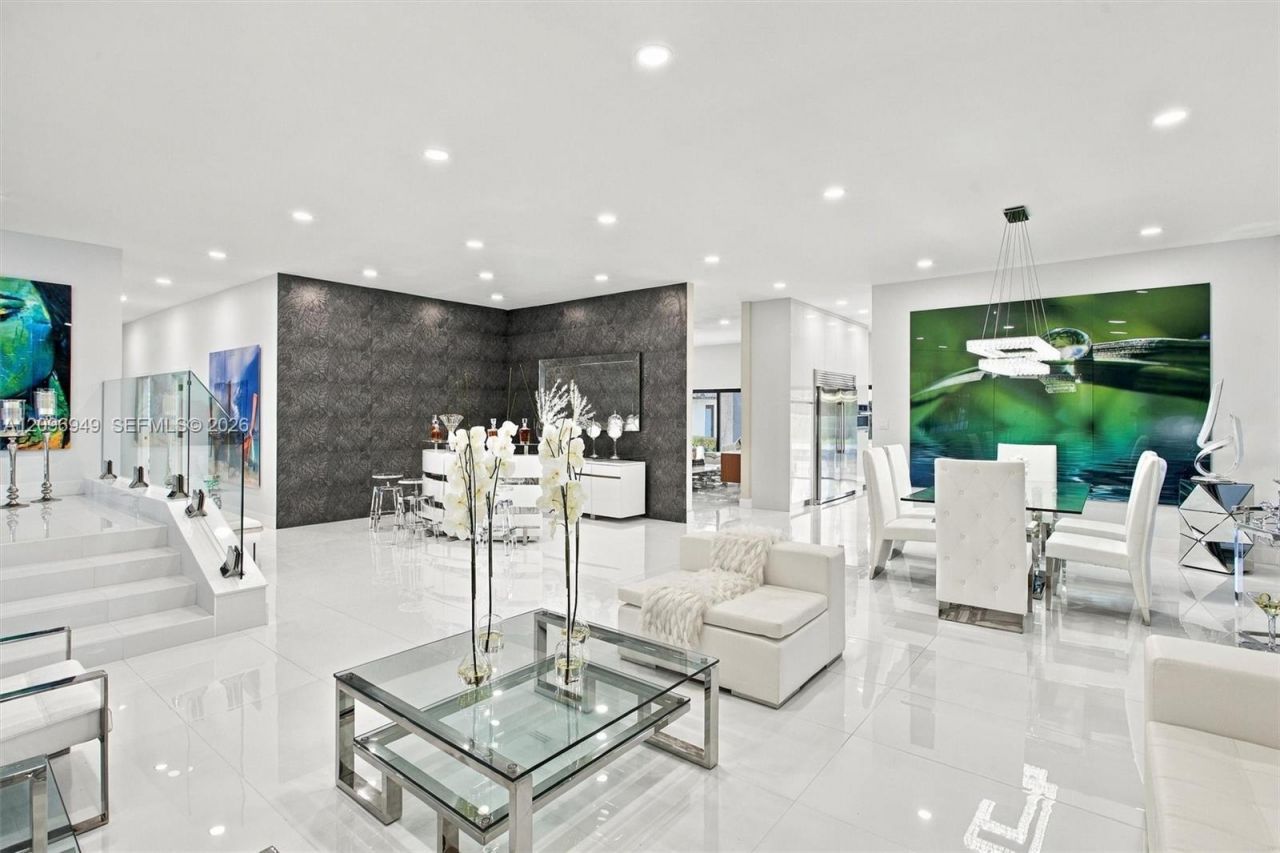 9995 NW 131st St , Hialeah Gardens, FL 33018 Photo