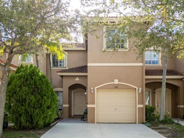21474 SW 85th Path , Cutler Bay, FL 33189