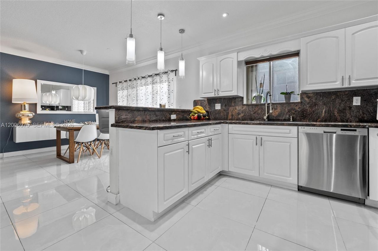 21474 SW 85th Path , Cutler Bay, FL 33189 Photo