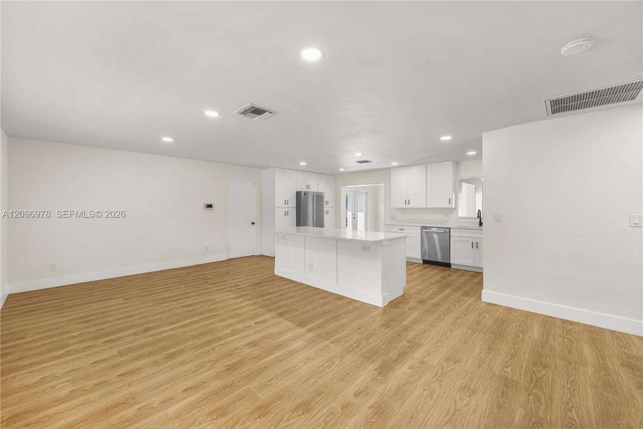 417 SW 1st Ave , Boynton Beach, FL 33435 Photo