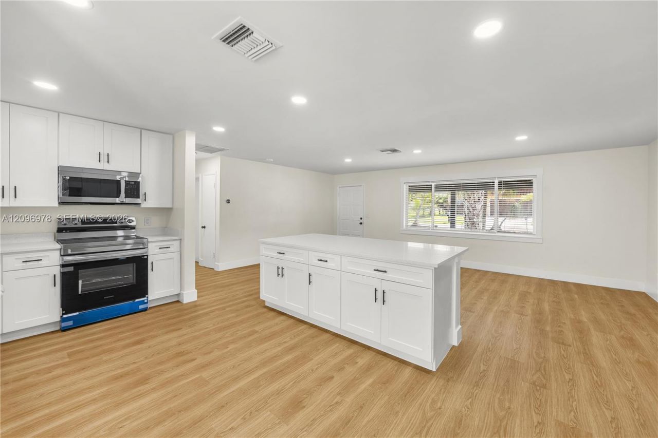 417 SW 1st Ave , Boynton Beach, FL 33435 Photo