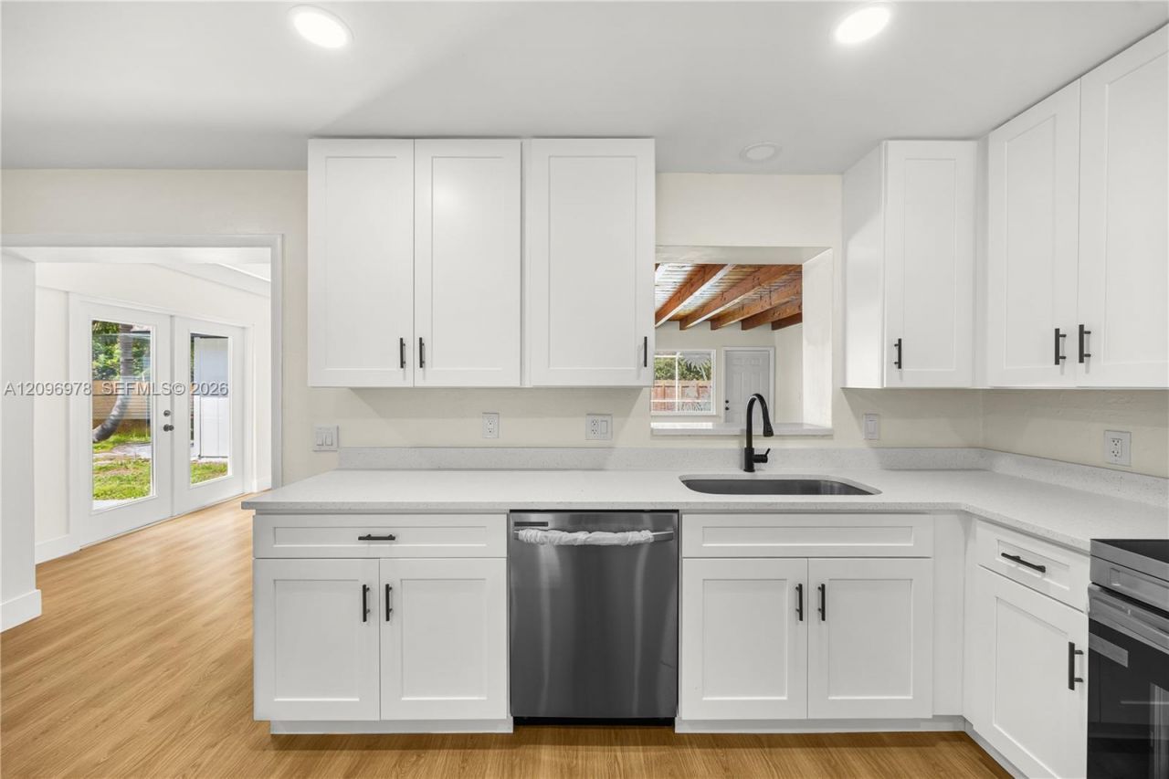 417 SW 1st Ave , Boynton Beach, FL 33435 Photo