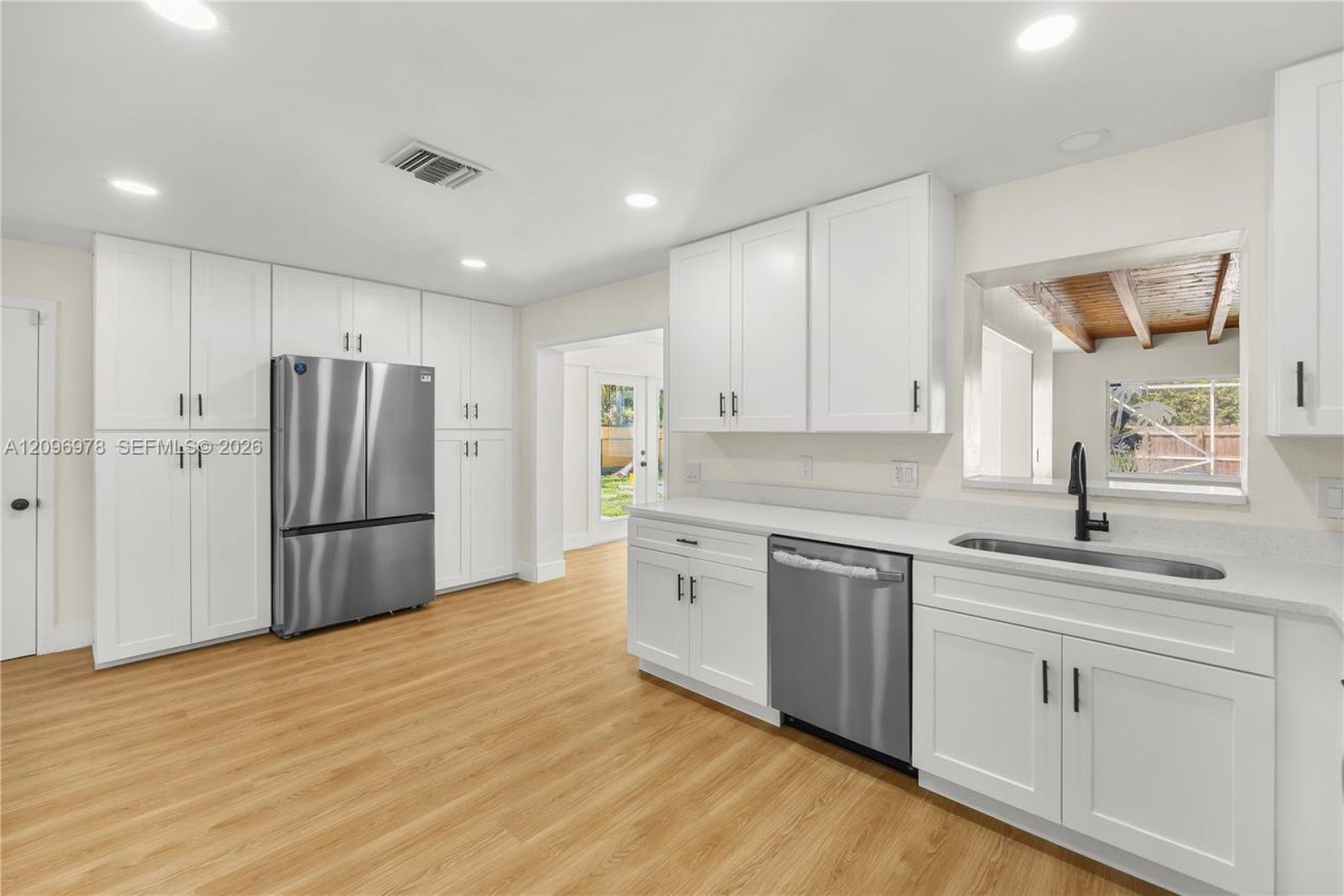 417 SW 1st Ave , Boynton Beach, FL 33435 Photo