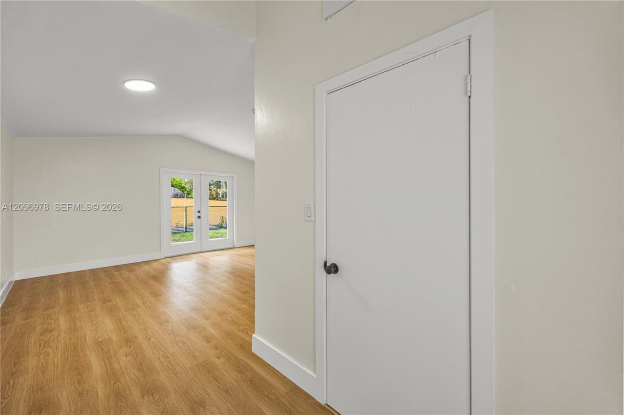 417 SW 1st Ave , Boynton Beach, FL 33435 Photo