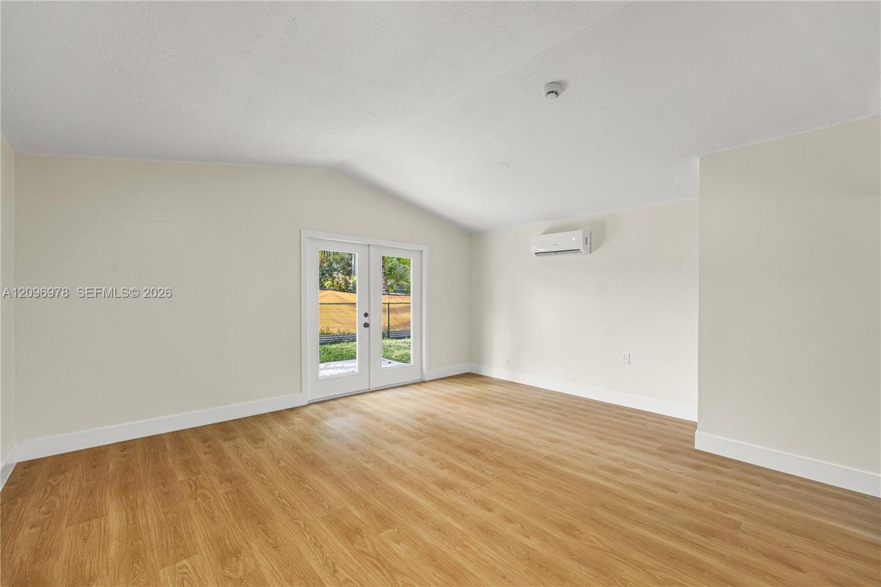 417 SW 1st Ave , Boynton Beach, FL 33435 Photo
