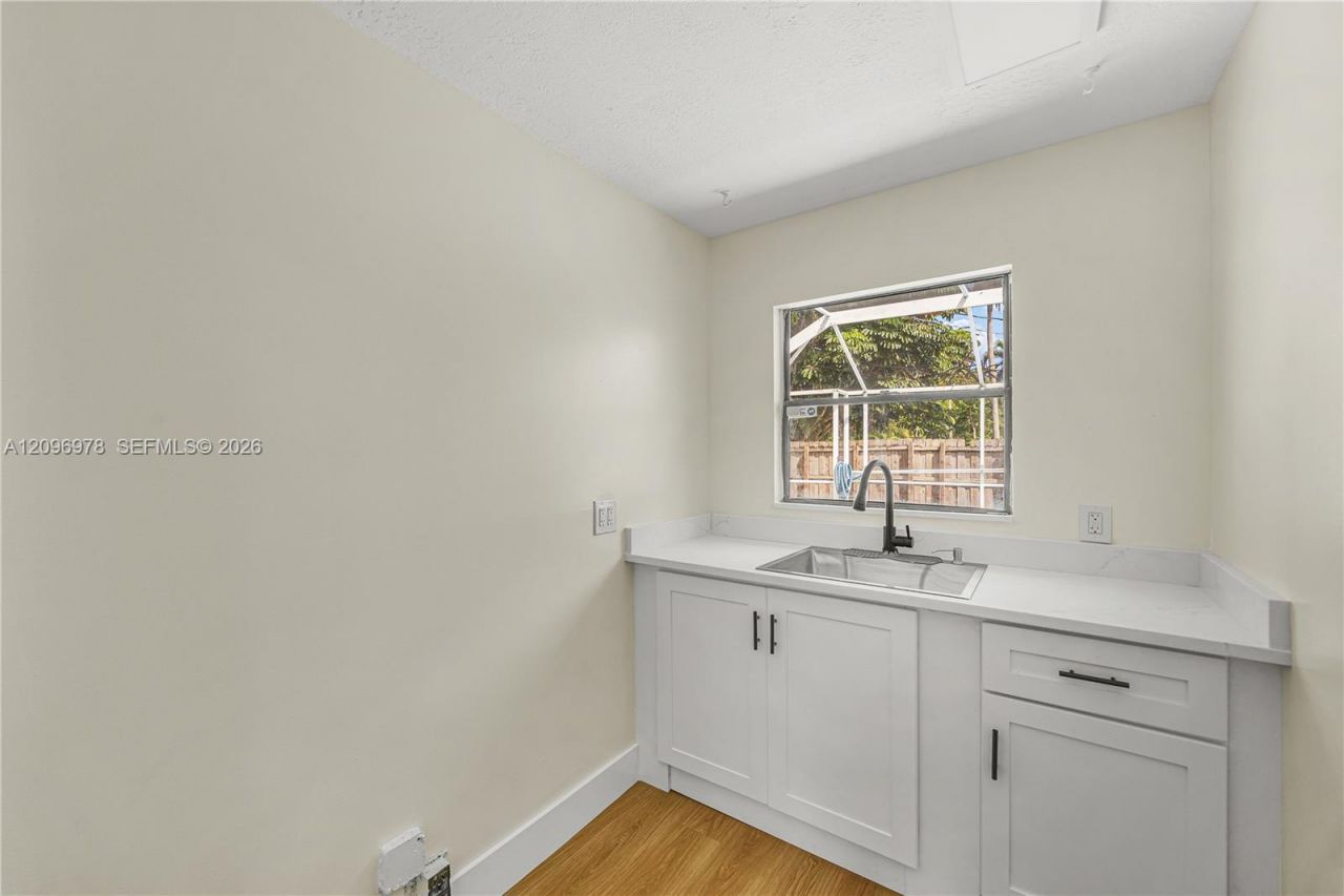 417 SW 1st Ave , Boynton Beach, FL 33435 Photo