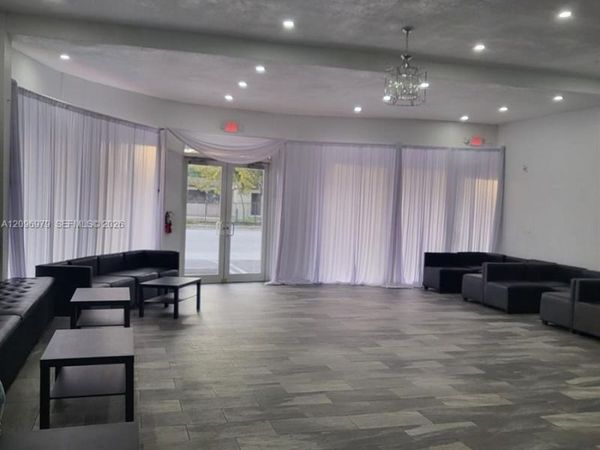12605 NW 17th Ave , North Miami, FL 33167