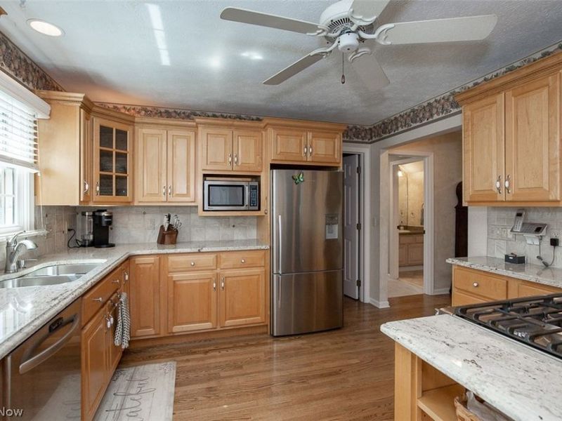 878 Hampton Court, Sagamore Hills, OH 44067 Photo 21