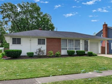 1307 Fairfax Avenue , North Tonawanda, NY 14120