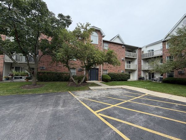 1351 Cunat Court , Unit 3B, Lake In The Hills, IL 60156