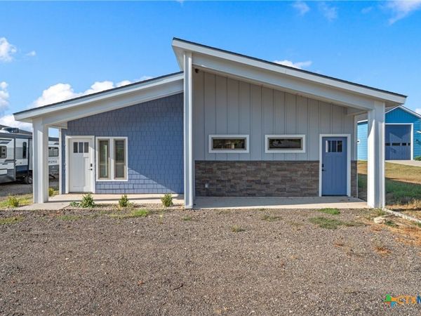 711 4th Street , Eddy, TX 76524