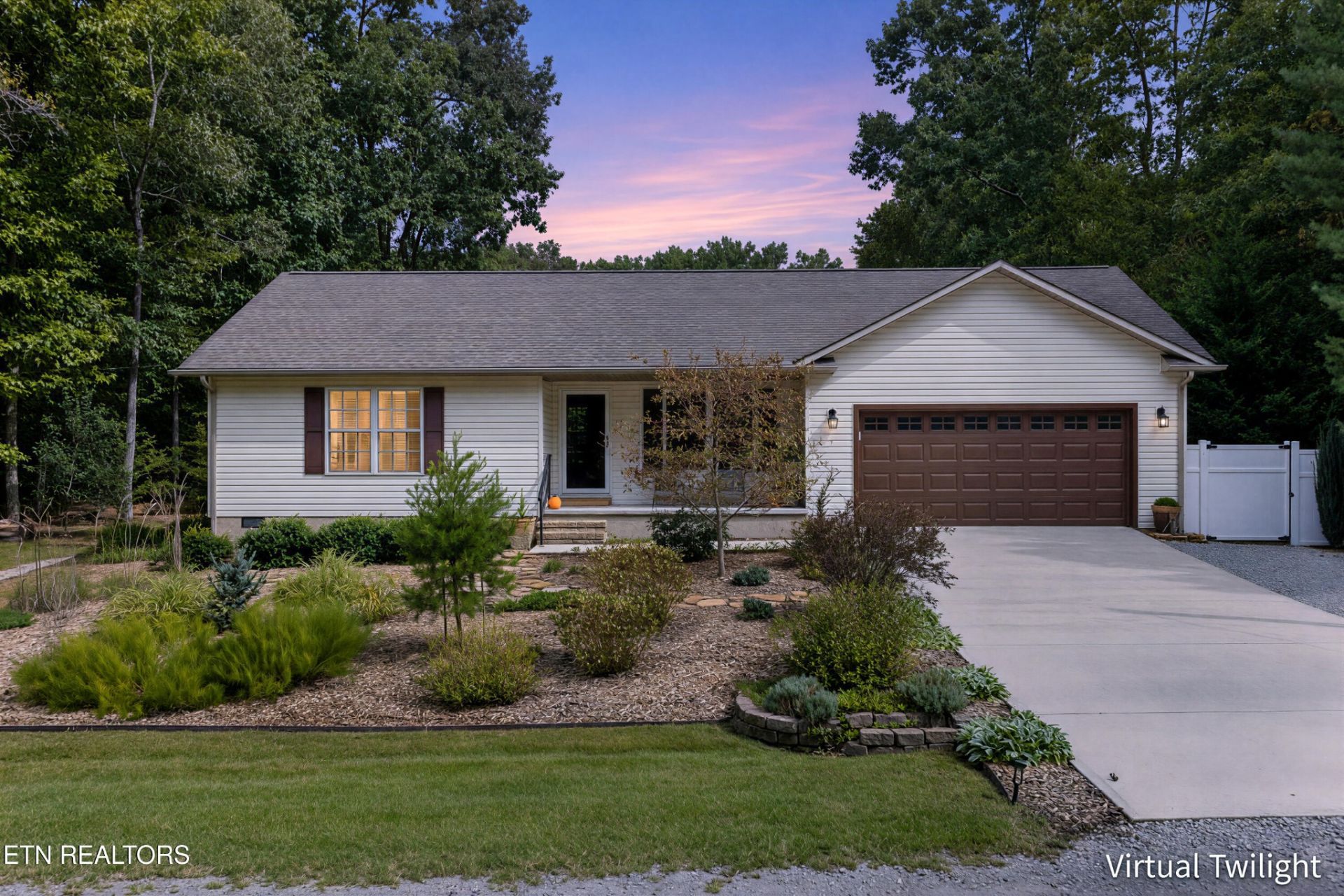 8165 Chief Red Cloud Drive, Crossville, TN 38572 Main Photo