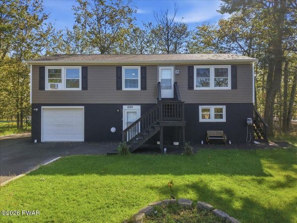 1120 Knollwood Drive , Tobyhanna, PA 18466