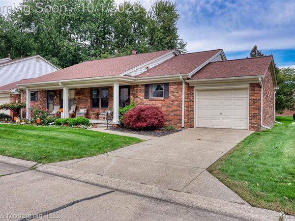 28061 Shadowood Lane, Harrison Township, Mi 48045