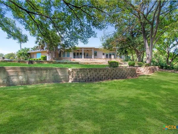 14200 Briarcliff Road , Troy, TX 76579
