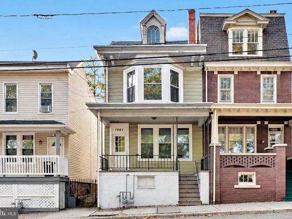 1441 W MARKET STREET , POTTSVILLE, PA 17901