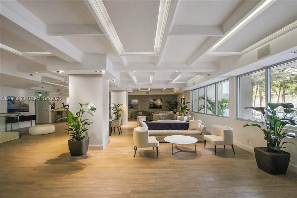 100 Lincoln Rd , Unit 420, Miami Beach, FL 33139 Photo